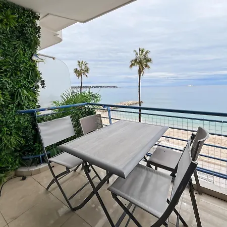 Appartement Front De Antibes