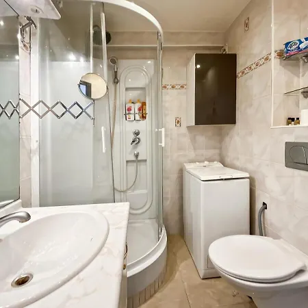 Apartment Front De Antibes